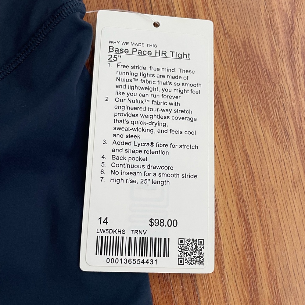Size 14 Lululemon Base Pace HR Tight 25” in navy